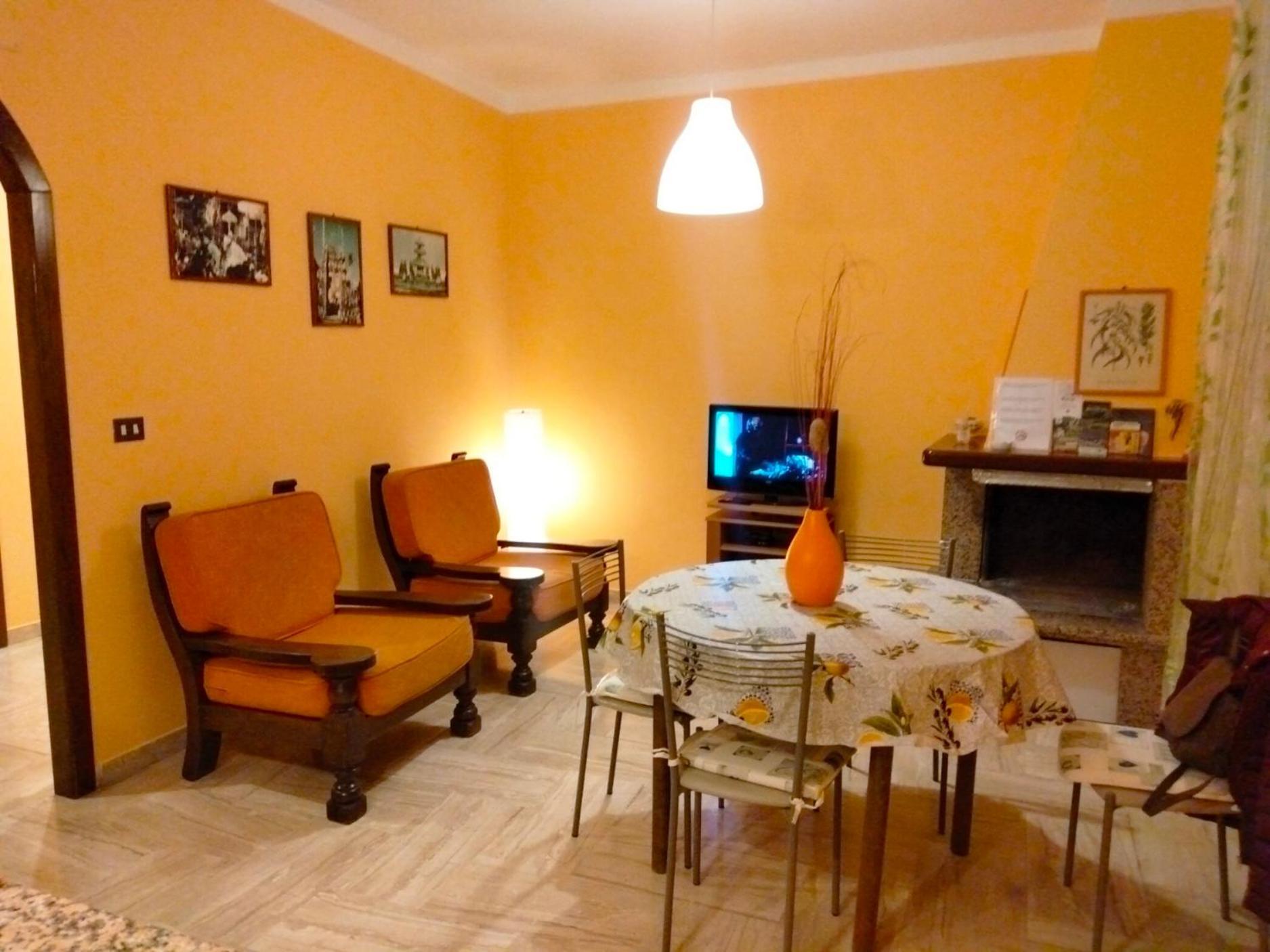 Appartement Casa Di Anna à Tolfa Extérieur photo